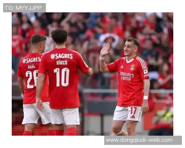 英超精彩对决曼城凭借神扑力克本菲卡全场沸腾