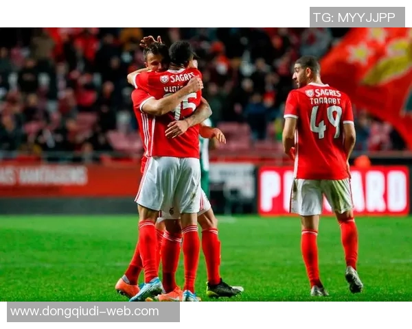 德甲精彩对决本菲卡逆转巴萨争议判罚引发全场热议