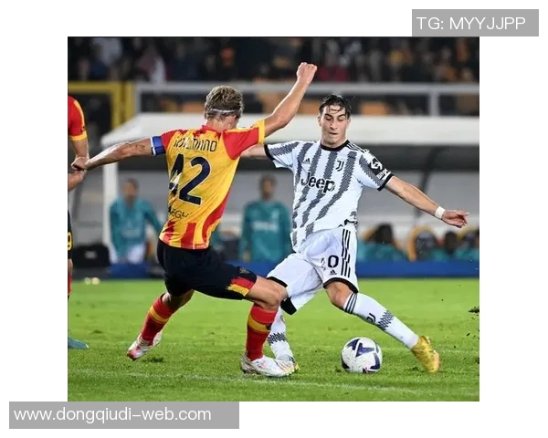 友谊赛精彩对决本菲卡与尤文图斯战成平局红牌事件引发全场热议